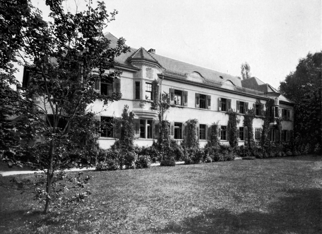 Historical photograph of the Binswanger Clinic Parkhaus, where Aby Warburg was treated for severe mental illness.